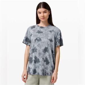 Lululemon Top Womens 6 Gray Blue All Yours Tee Earth Dye Oversized Boyfriend Gym